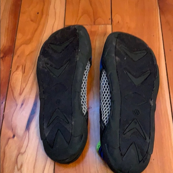 Nerf water shoes size 13/1 - Picture 3 of 7